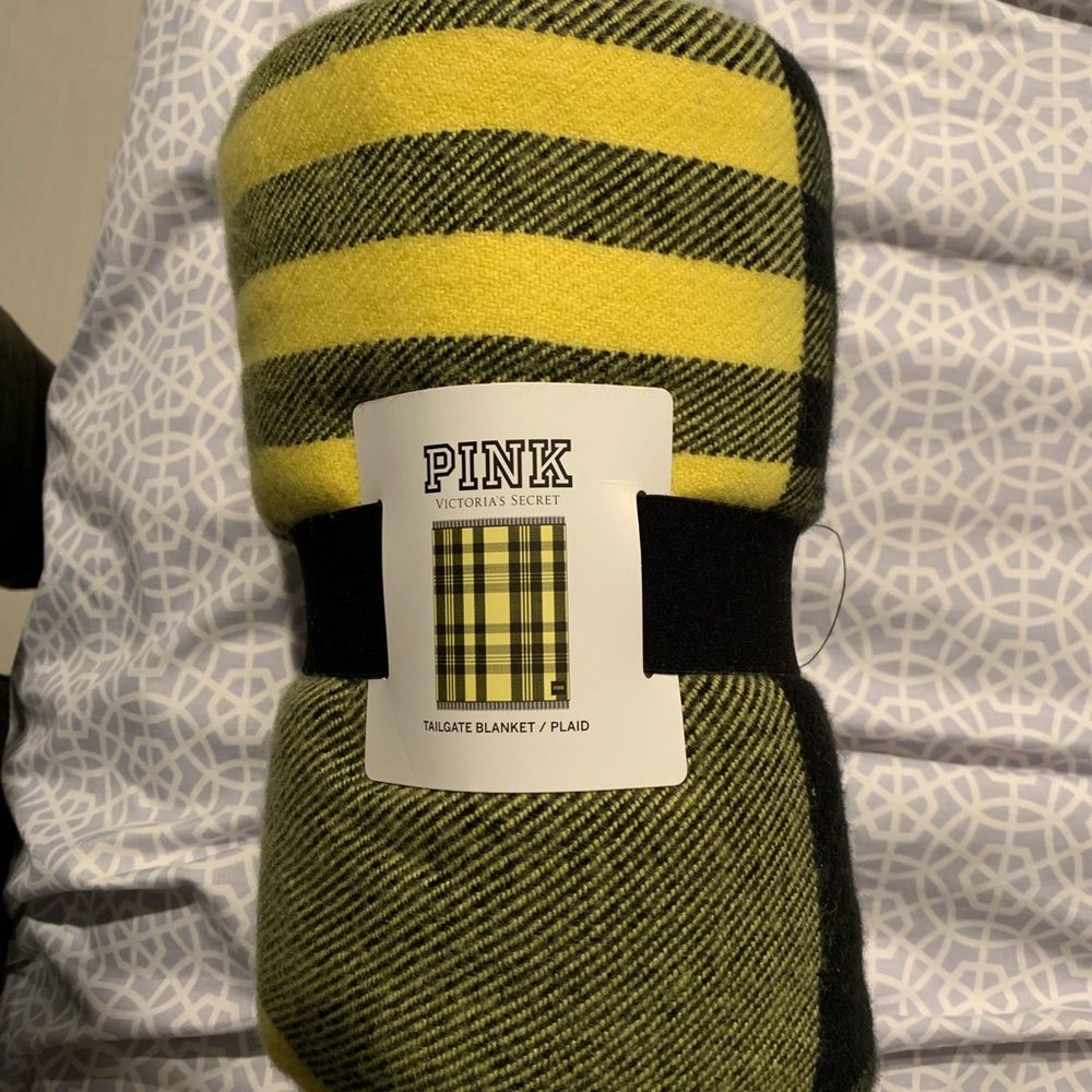 Pink flannel yellow blanket